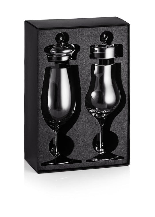 In this photo Amber Tasting Box – 2 Hand-Blown Whisky Glasses with Lids – Amber Glass Mood4whisky