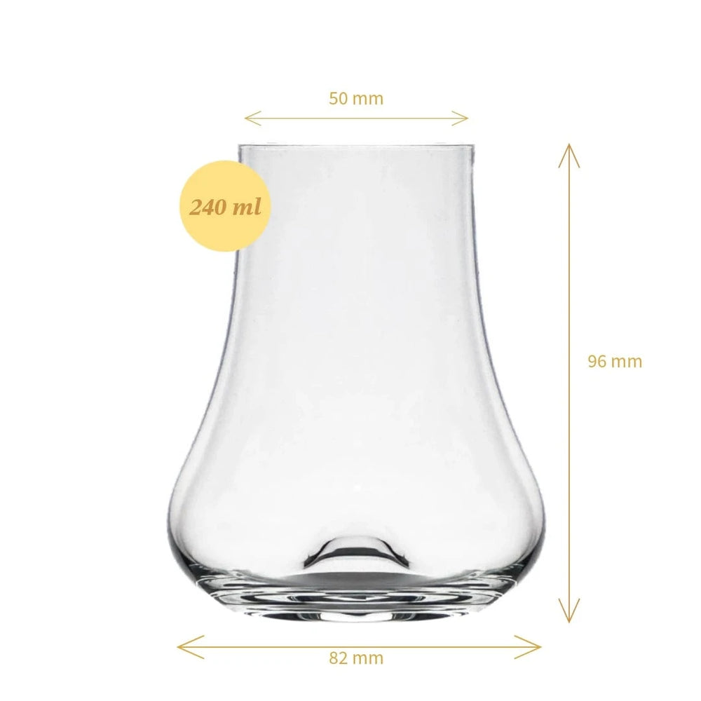 In this photo Royal Whisky Glass – Tulip Design – 240 ml – Gift Carton Mood4whisky