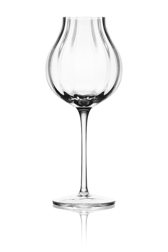 In this photo Whisky Glass G600 – 200 ml – Hand-Blown – Amber Glass Mood4whisky