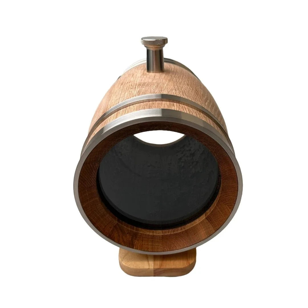 In this photo 55 & 46 Degrees North – Oak Cask – Glass Window – 3 L MoodCompanyNL